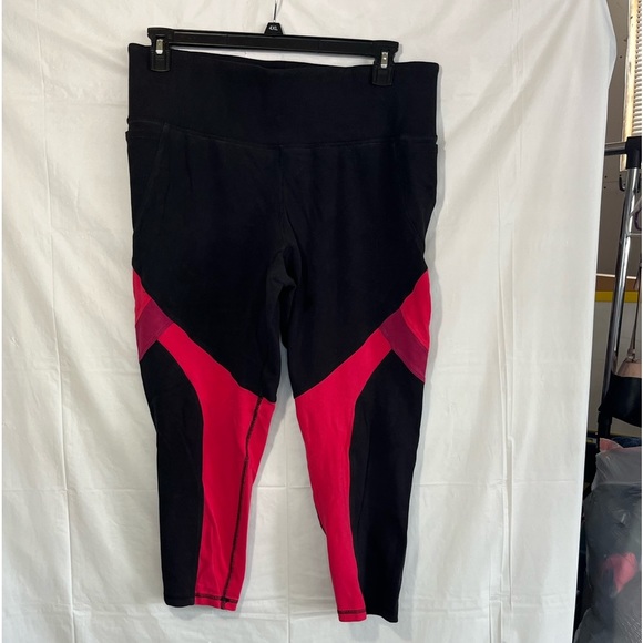 Livi Active Pants - Livi 7/8 pink contrast athletic leggings